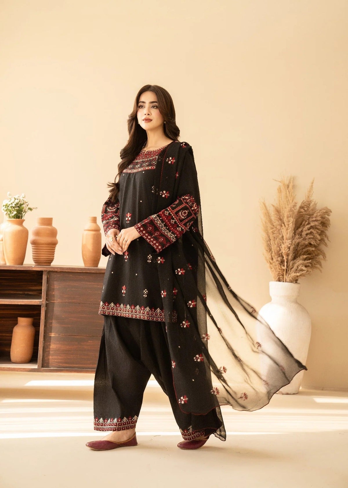 Siyah Gul – Cotton Embroidered 3PC