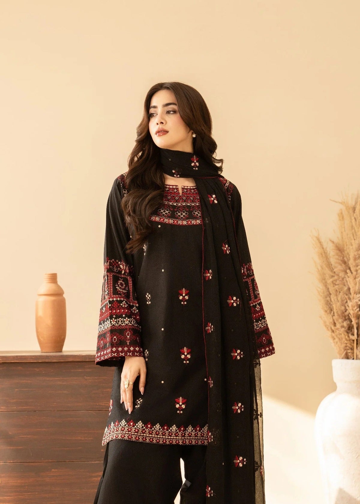 Siyah Gul – Cotton Embroidered 3PC